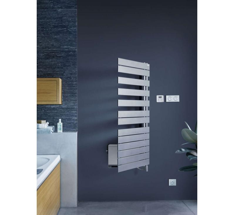 Régate Twist +Air électrique, pivot à droite - TXCR | Acova_Rad-Seche-serviettes_Regate-Twist-Air-TXCR-750W-elec_Amb_HD2_format web.jpg